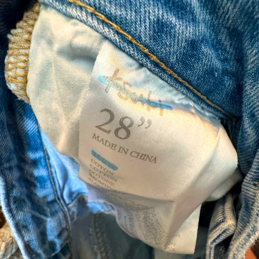 “Ksubi” brand size 28 jeans. One of my absolute favorites to wear! Boot cut.